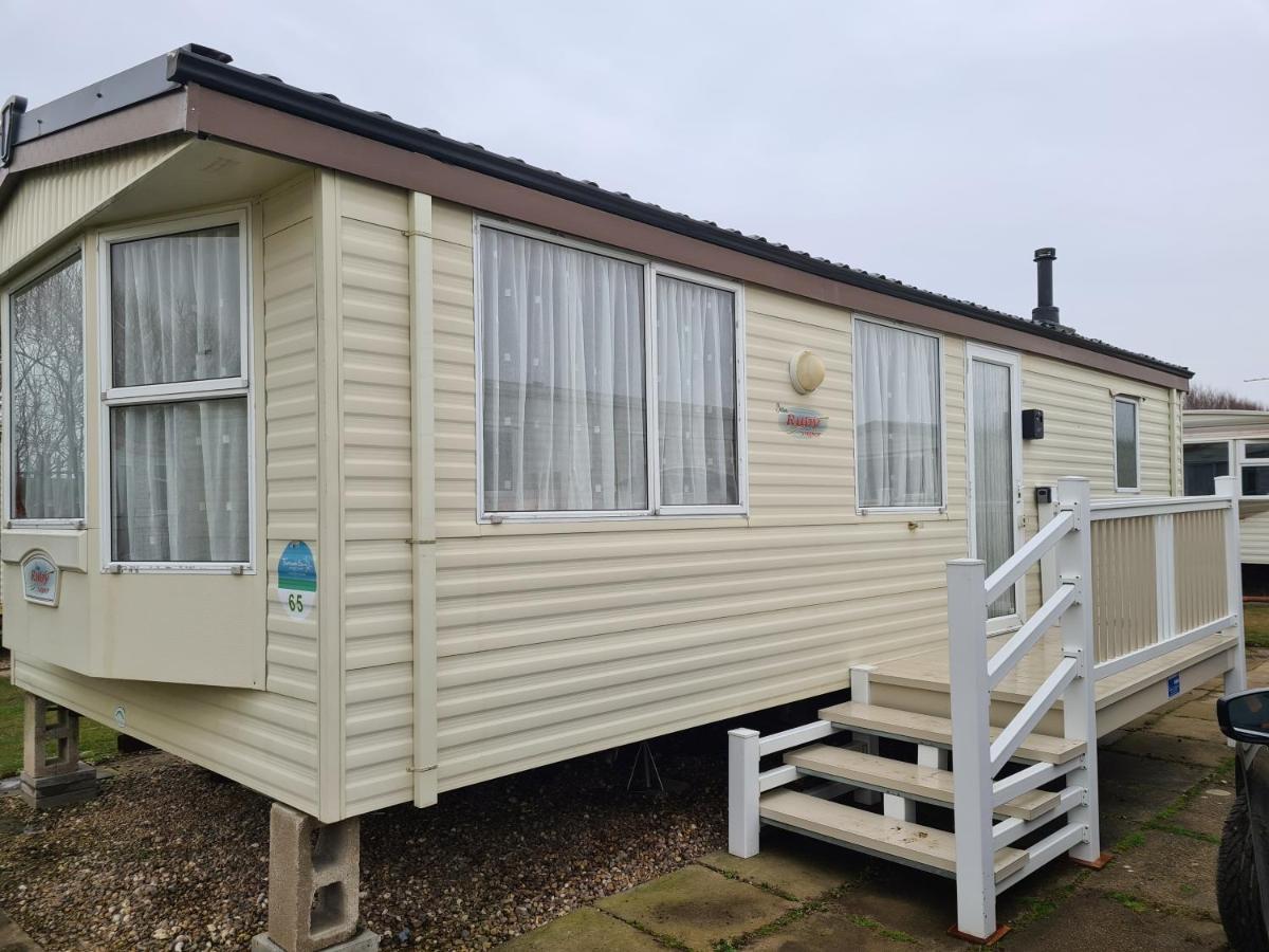 Апартаменты 6 Berth Promenade Инголдмелс Экстерьер фото