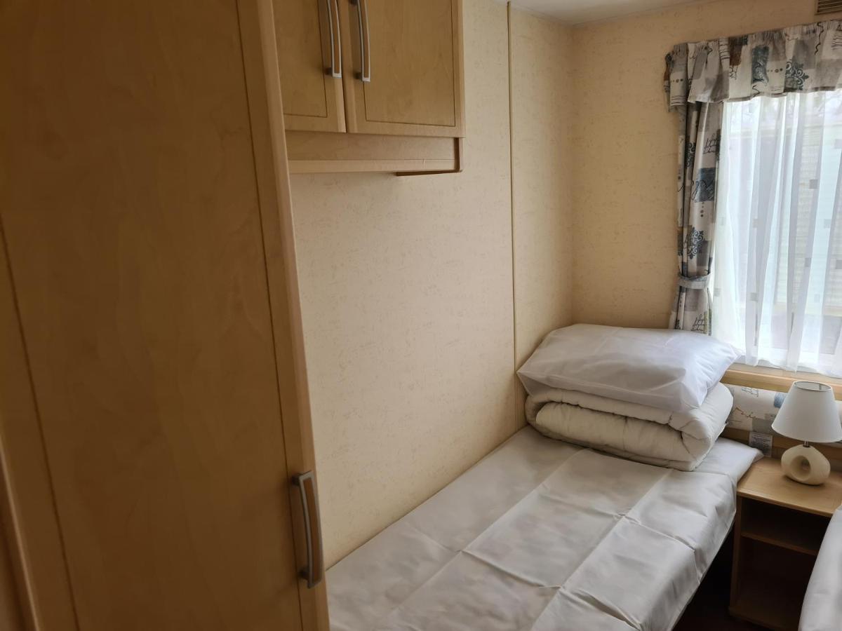 Апартаменты 6 Berth Promenade Инголдмелс Экстерьер фото