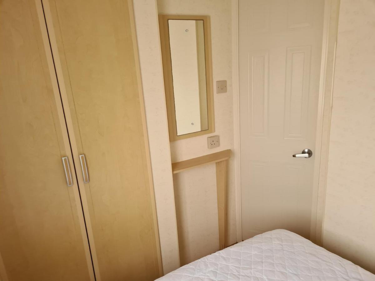 Апартаменты 6 Berth Promenade Инголдмелс Экстерьер фото